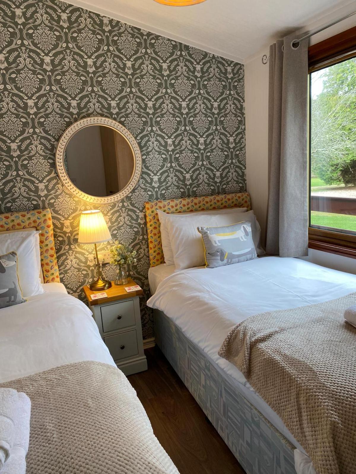 Walled Garden Lodges Loch Lomond Balloch Exterior foto