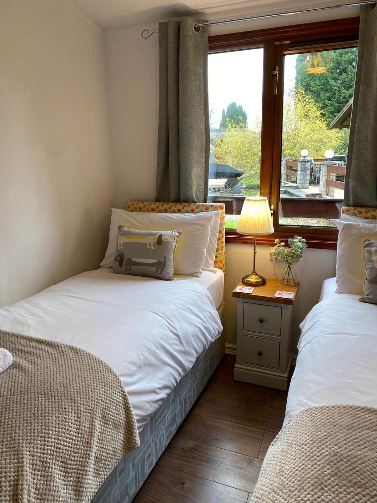 Walled Garden Lodges Loch Lomond Balloch Exterior foto