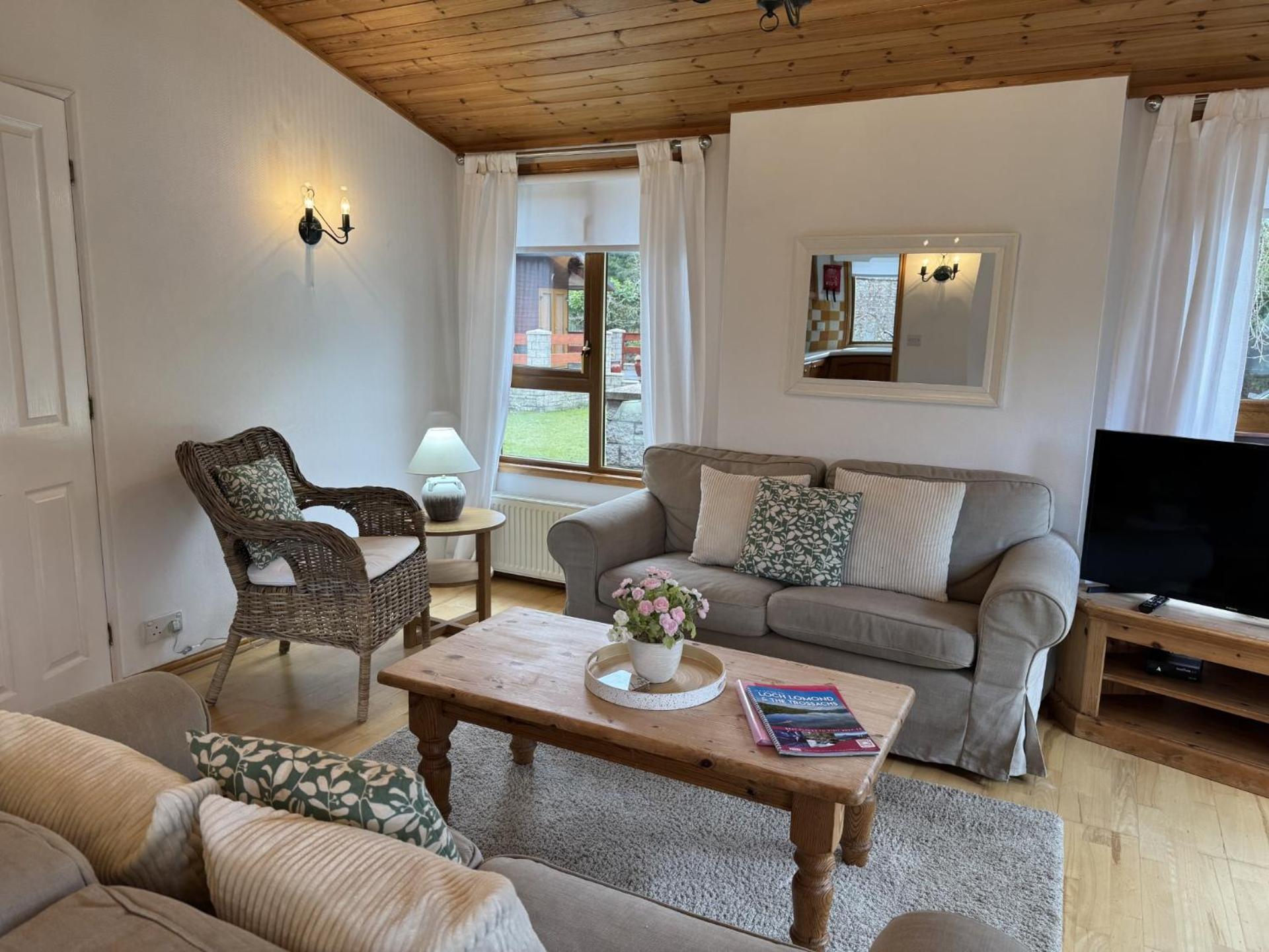 Walled Garden Lodges Loch Lomond Balloch Exterior foto